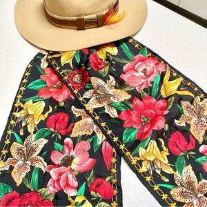 Beautiful SILK romantic floral boho scarf/wrap w southwestern country vibe